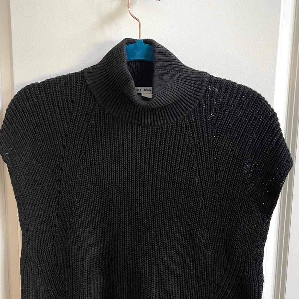 Cotton by Autumn Cashmere Sweater Vest Womens M Black Scalloped Hem Turtleneck